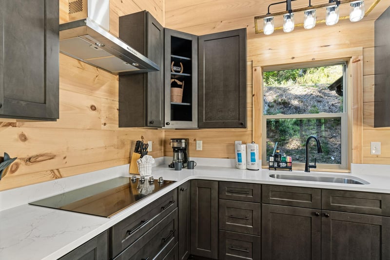 rockytoplodge9