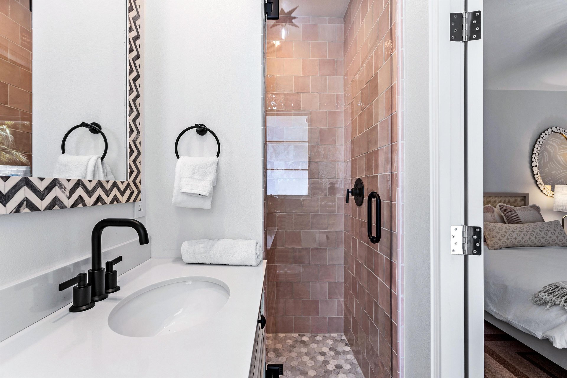 Guest shower