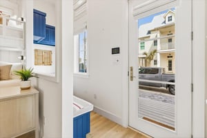 Foyer Nook, 1st Floor