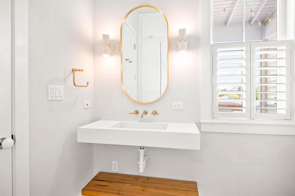 Primary King Bathroom 1, 2nd Floor