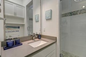 Bunk Bathroom, 1st Floor