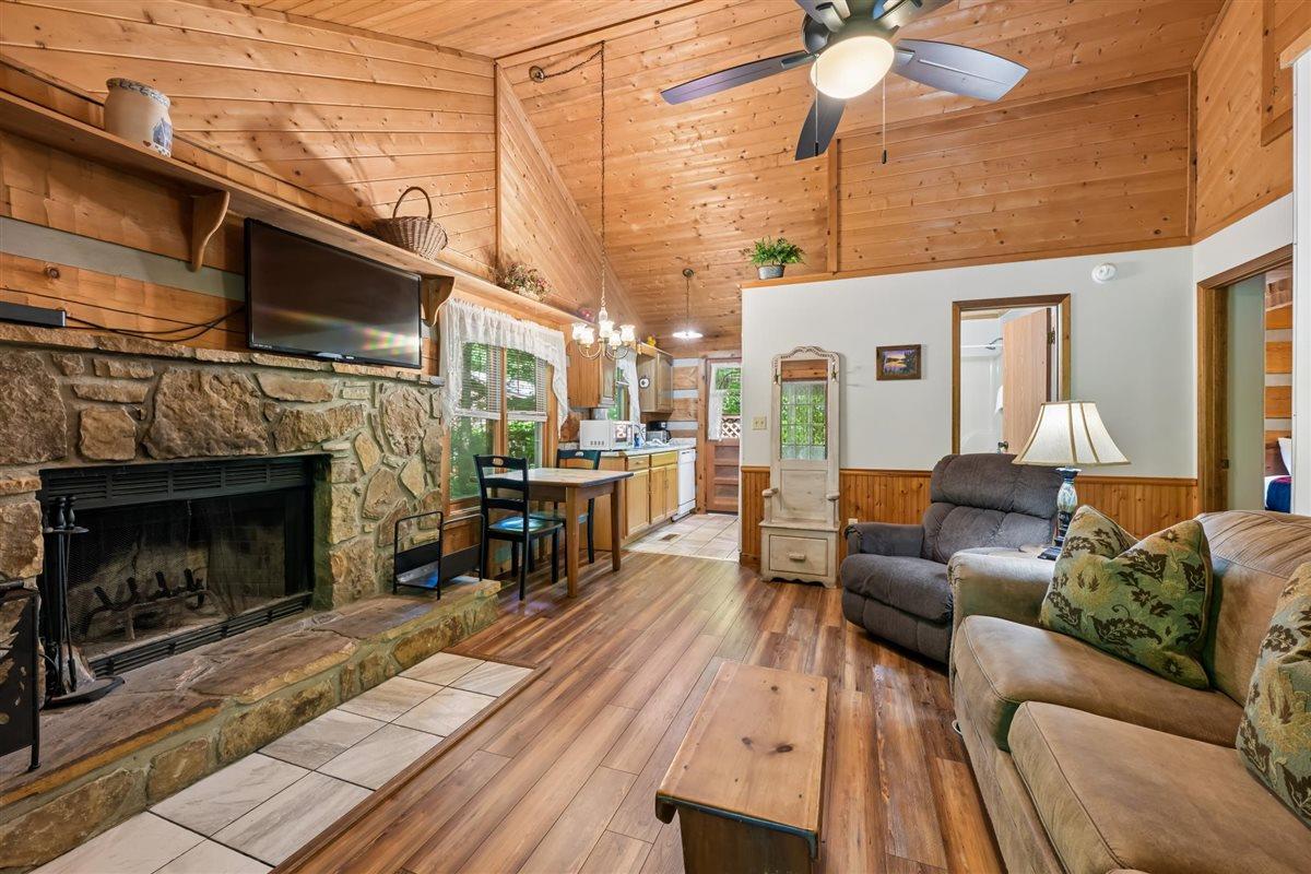 19Living Room