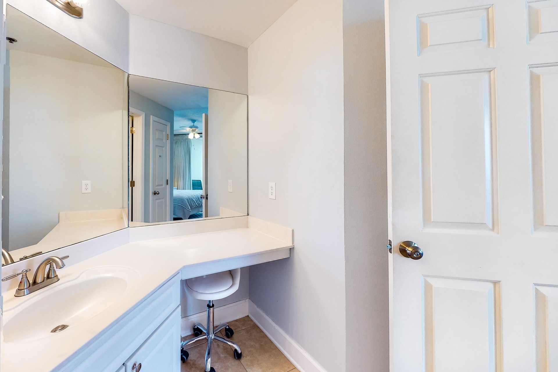 The Beach Club 1407C 9