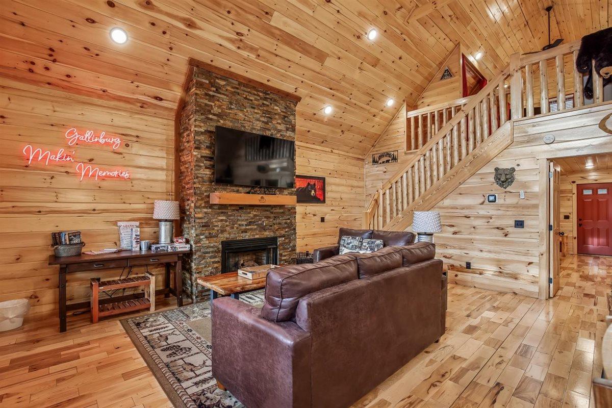 14Living Room