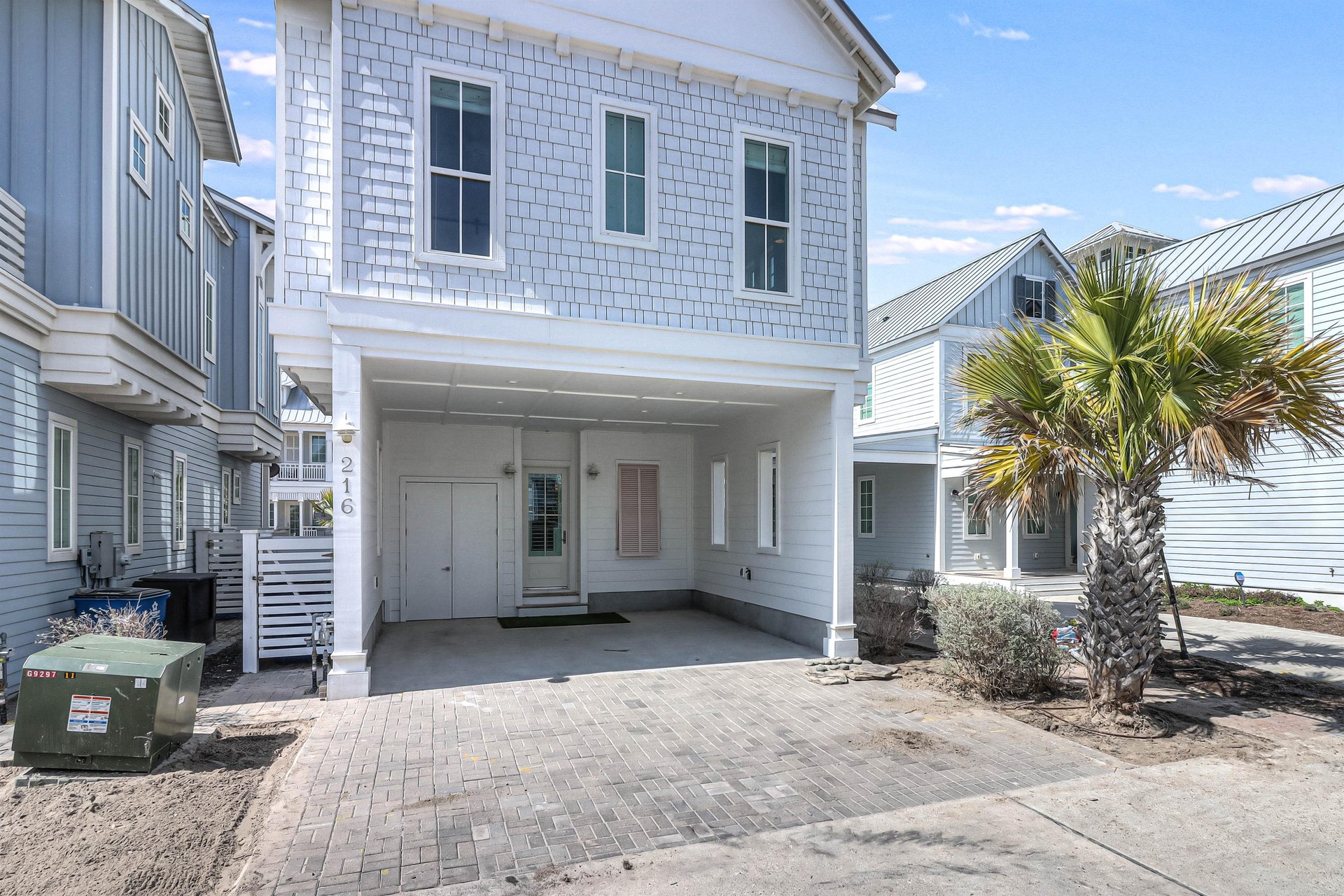 The Pink Lady, Rear Driveway