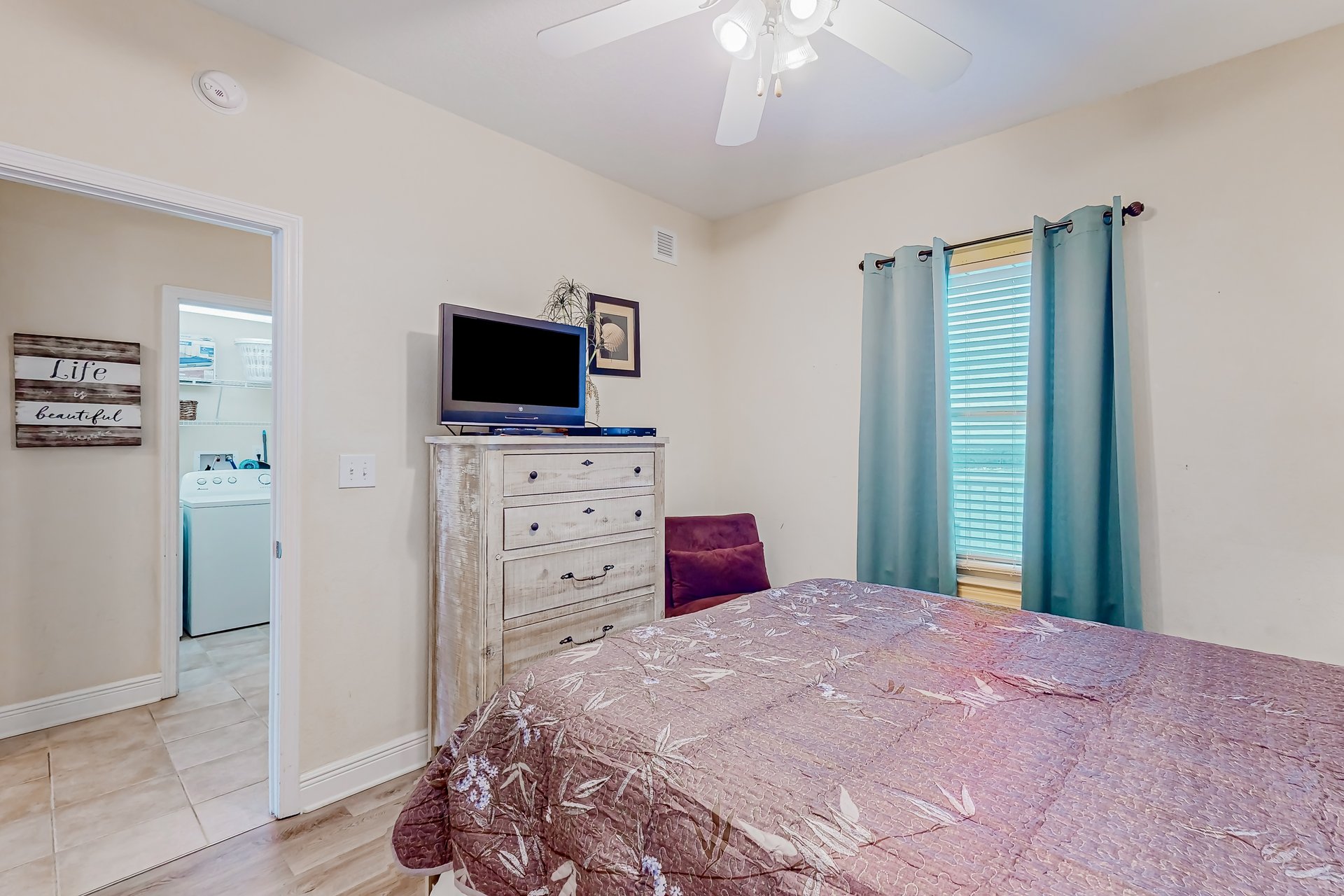 Crystal Tower 1703 21