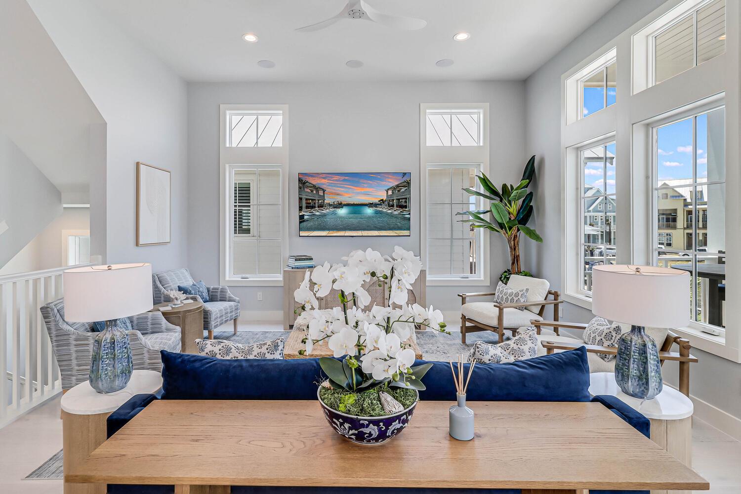 Main Living Area, 2nd Floor