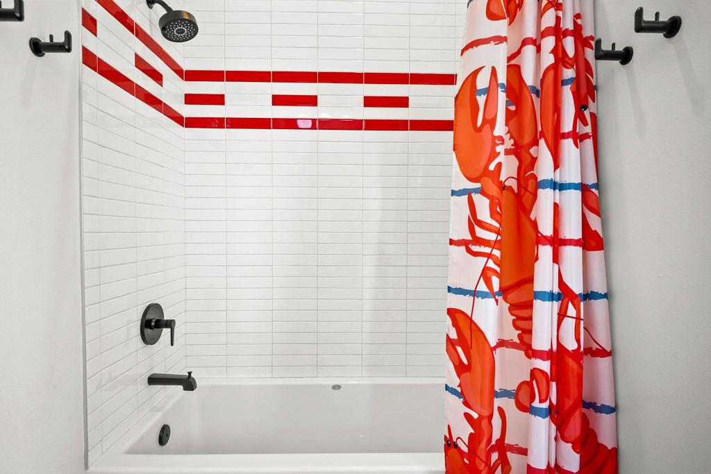 Bunk Room Bathroom, 3rd Floor