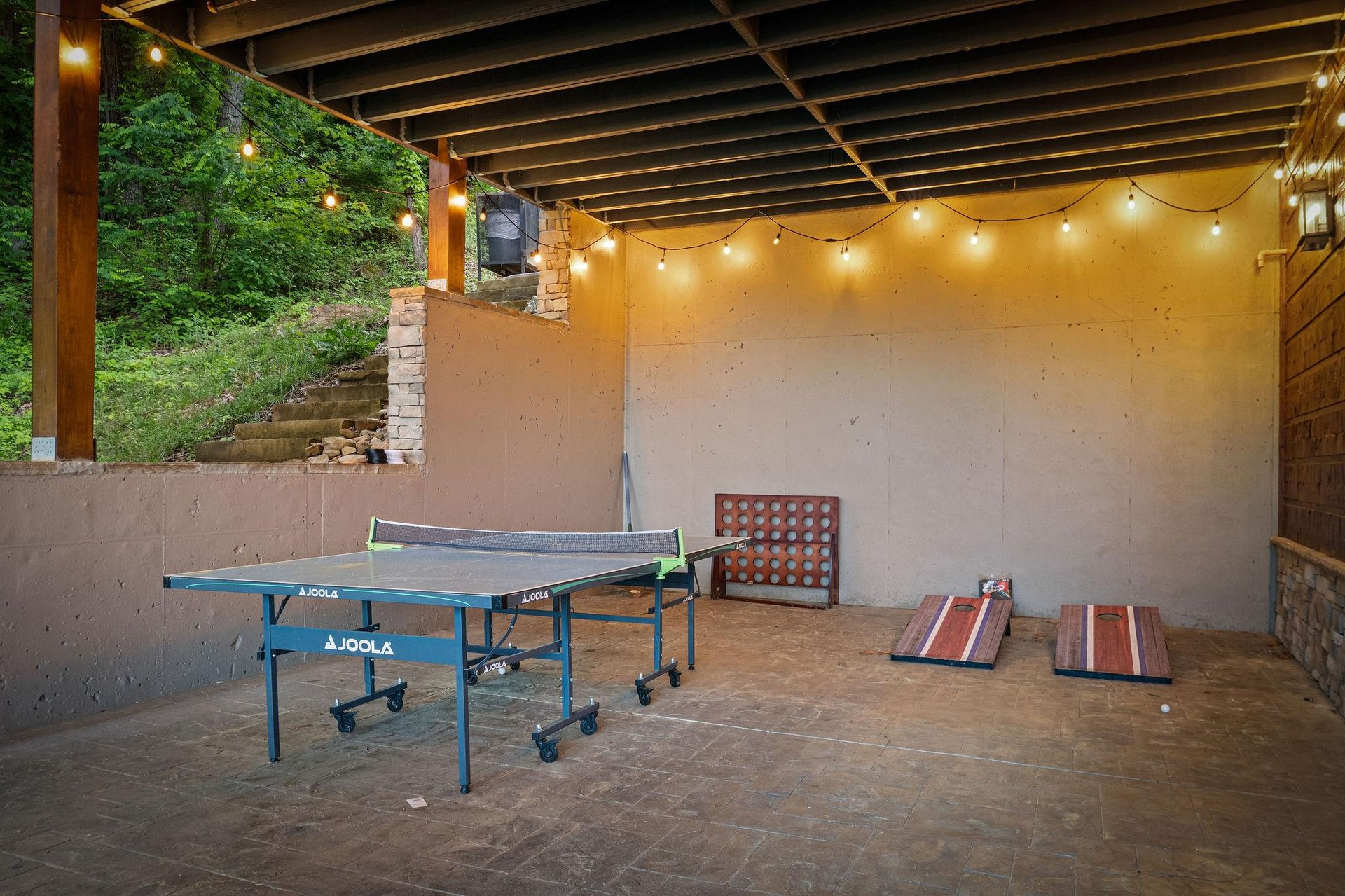 Outdoor ping pong, Connect 4, cornhole