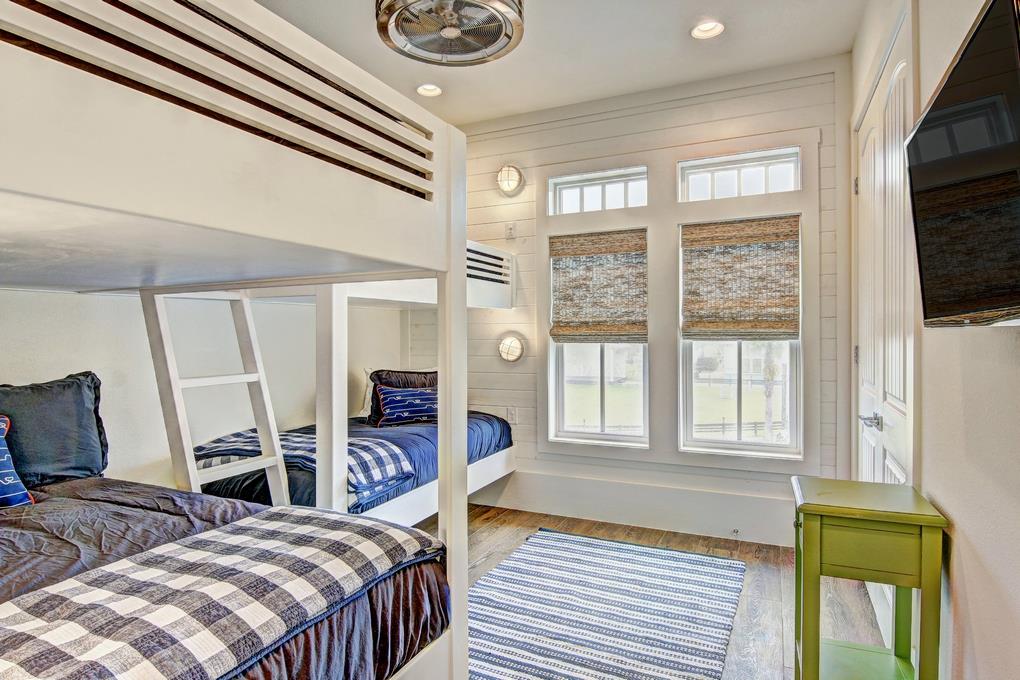 Bunk Room, 2nd Floor