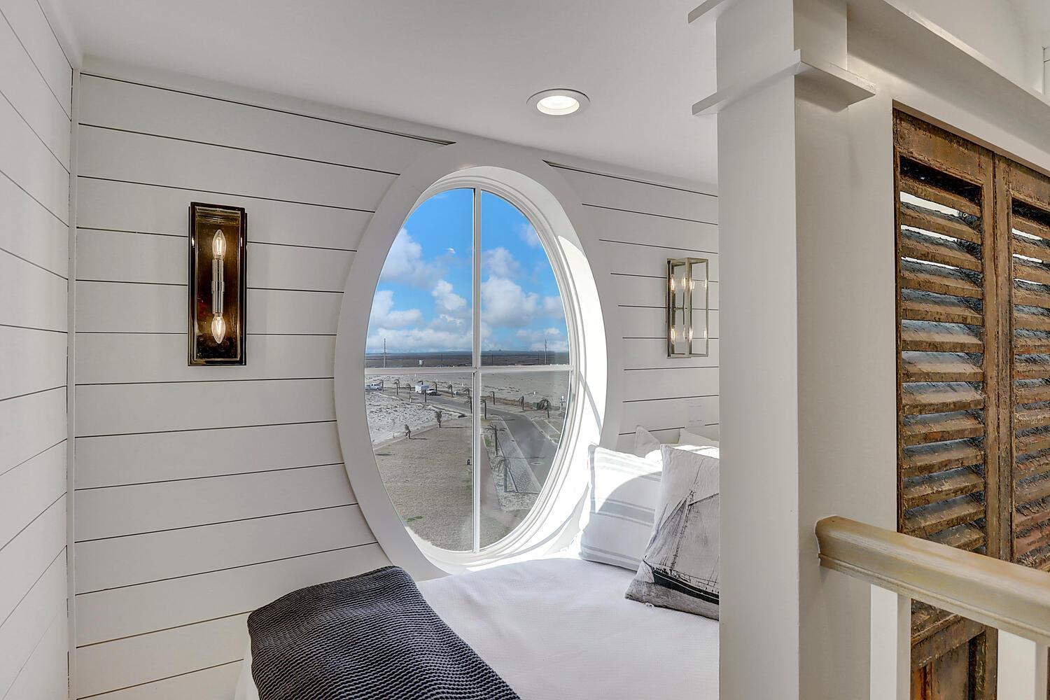 Bunk Loft, 4th Floor