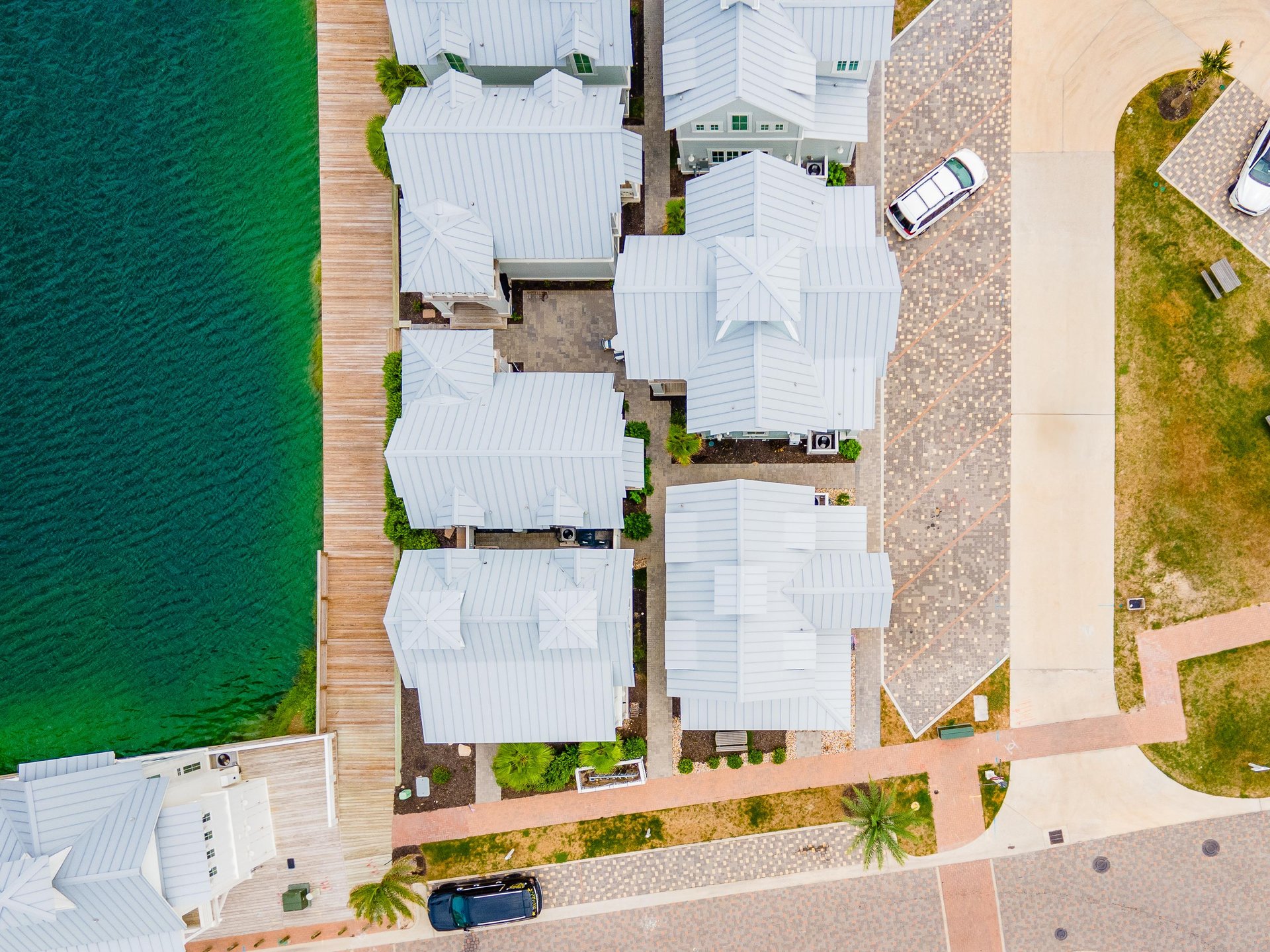 Aerial View, Location