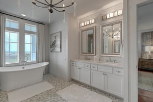 Primary King Bathroom, 2nd Floor