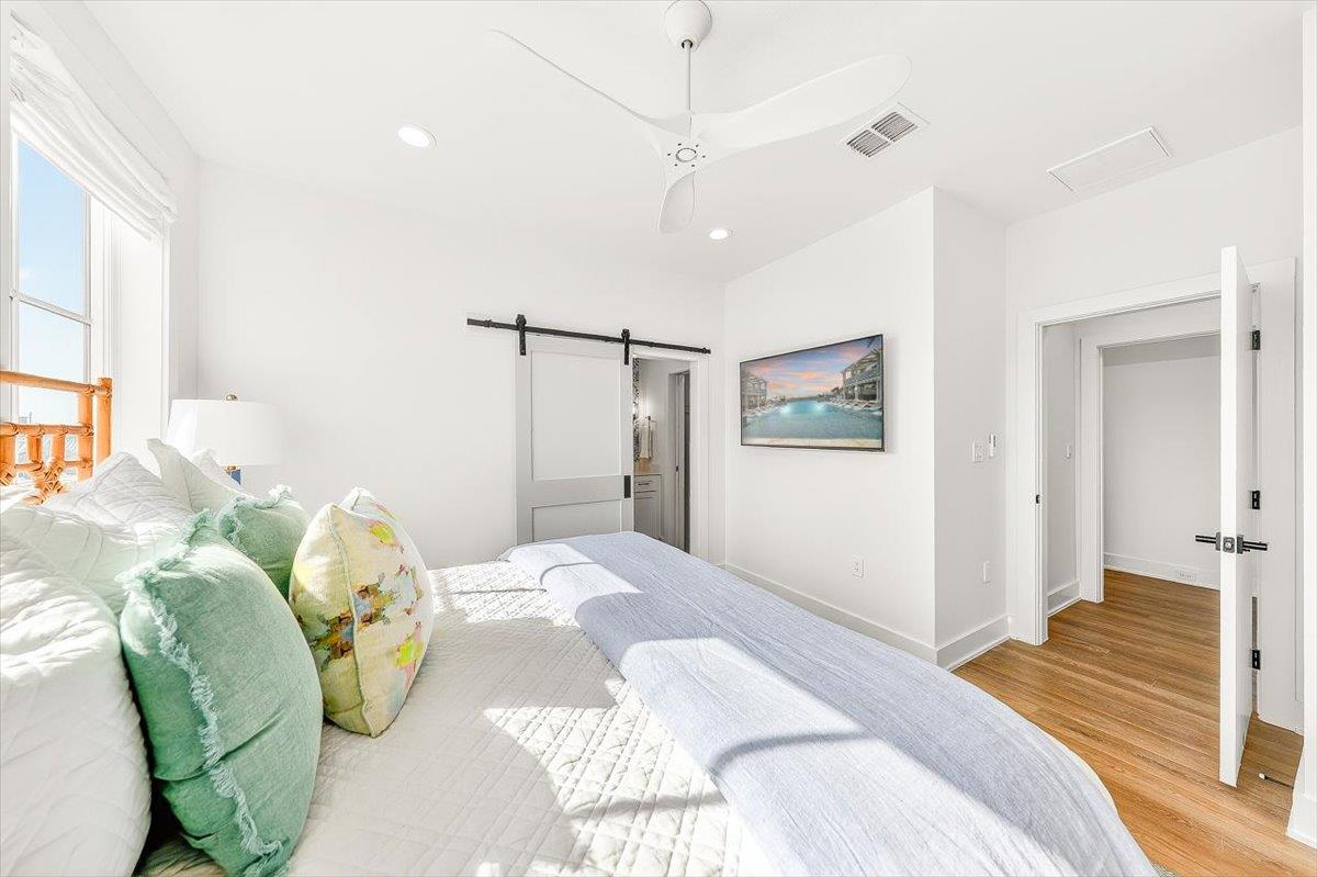 Fourth King Bedroom, 3rd Floor