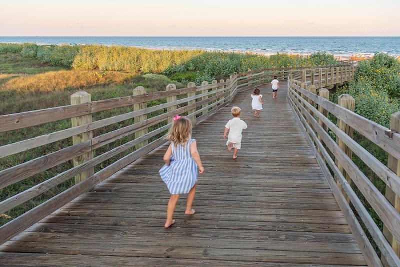 a953de8bdac94941a48d8def8d99c3ablarge_kay r