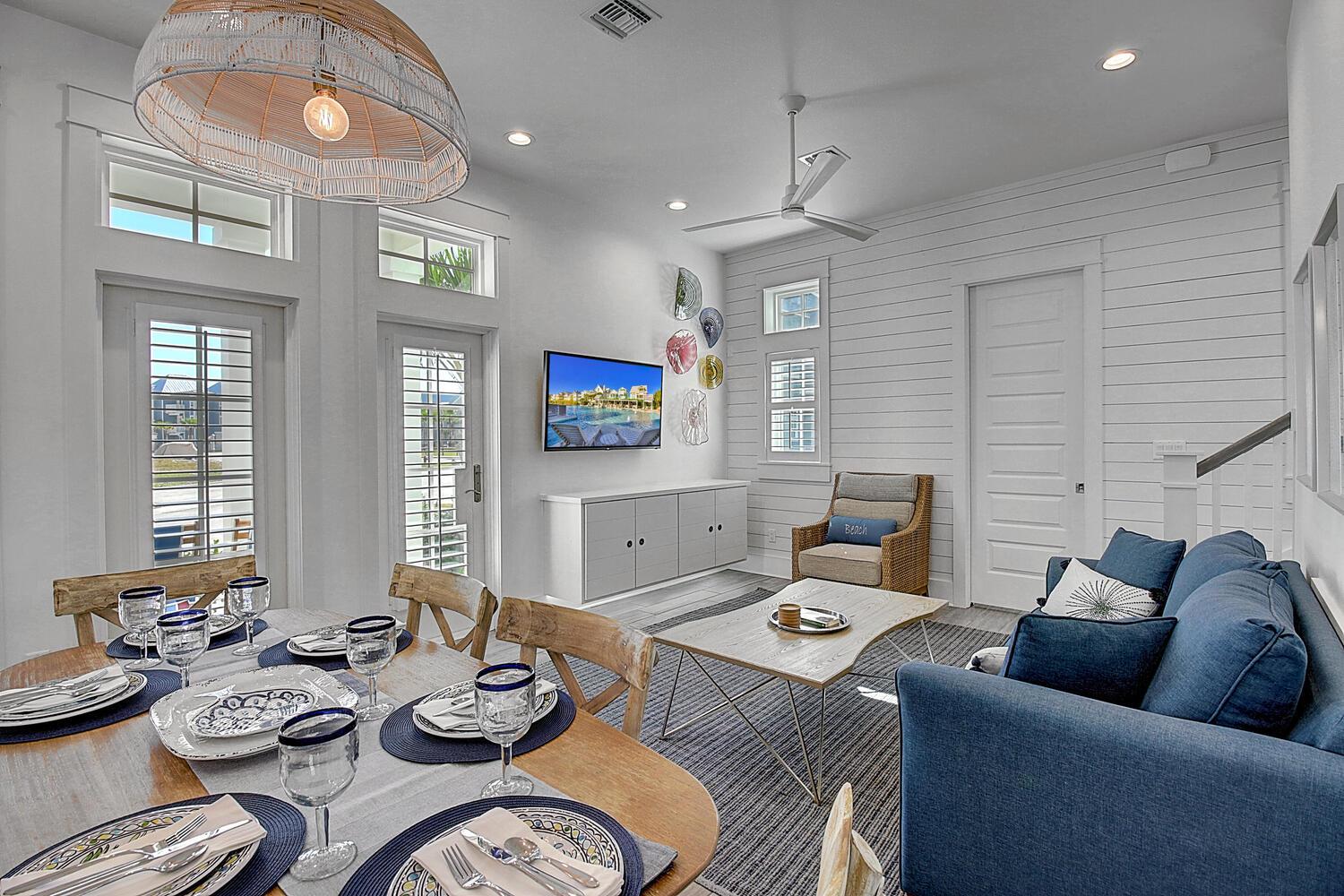 1st Floor Dining Area