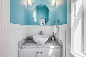 Powder Room, 1st Floor