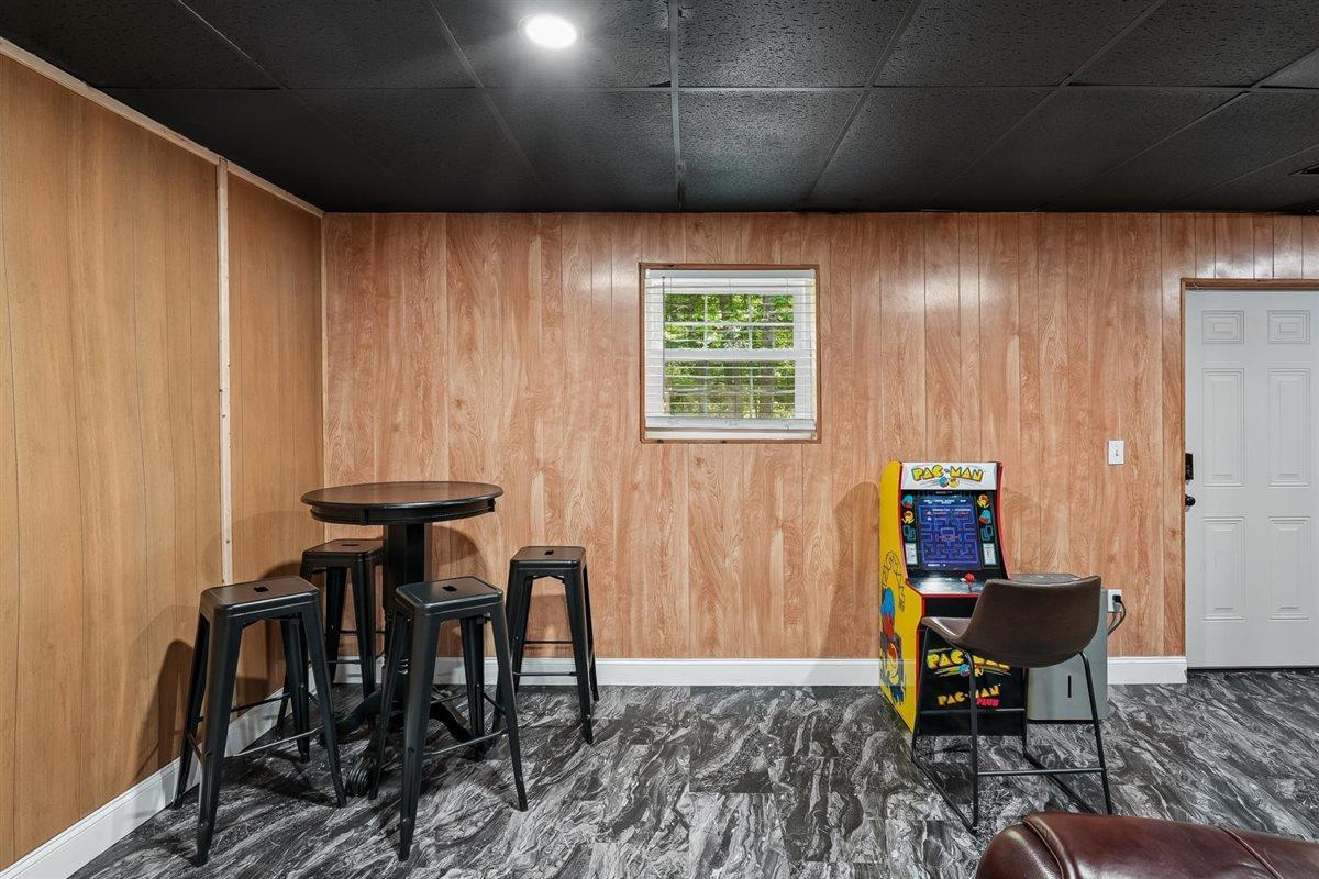 70Recreation Room