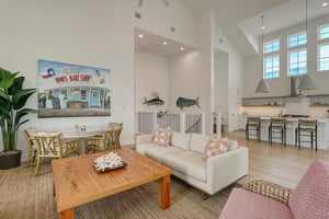 2nd Floor, Living Area