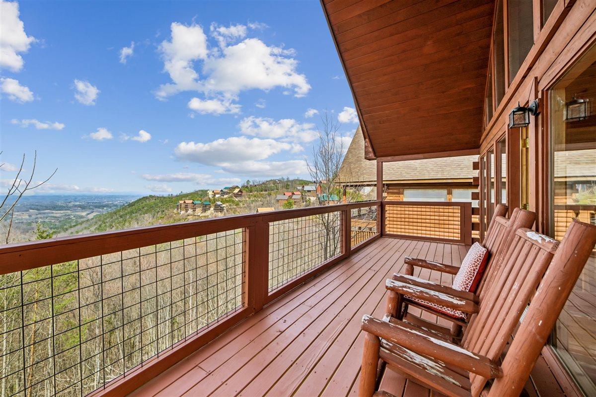 15Balcony
