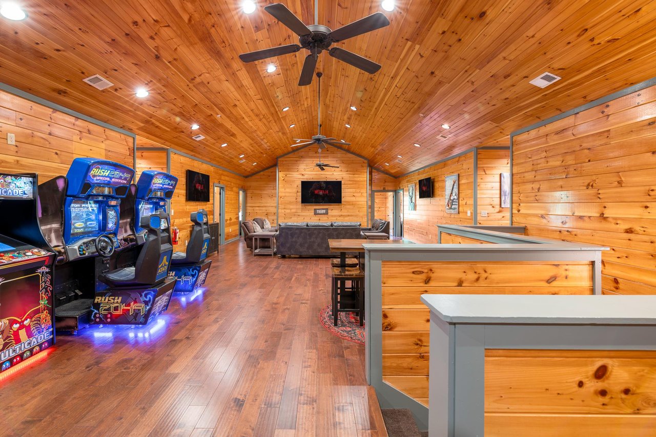 The Gatlinburg Lodge 222
