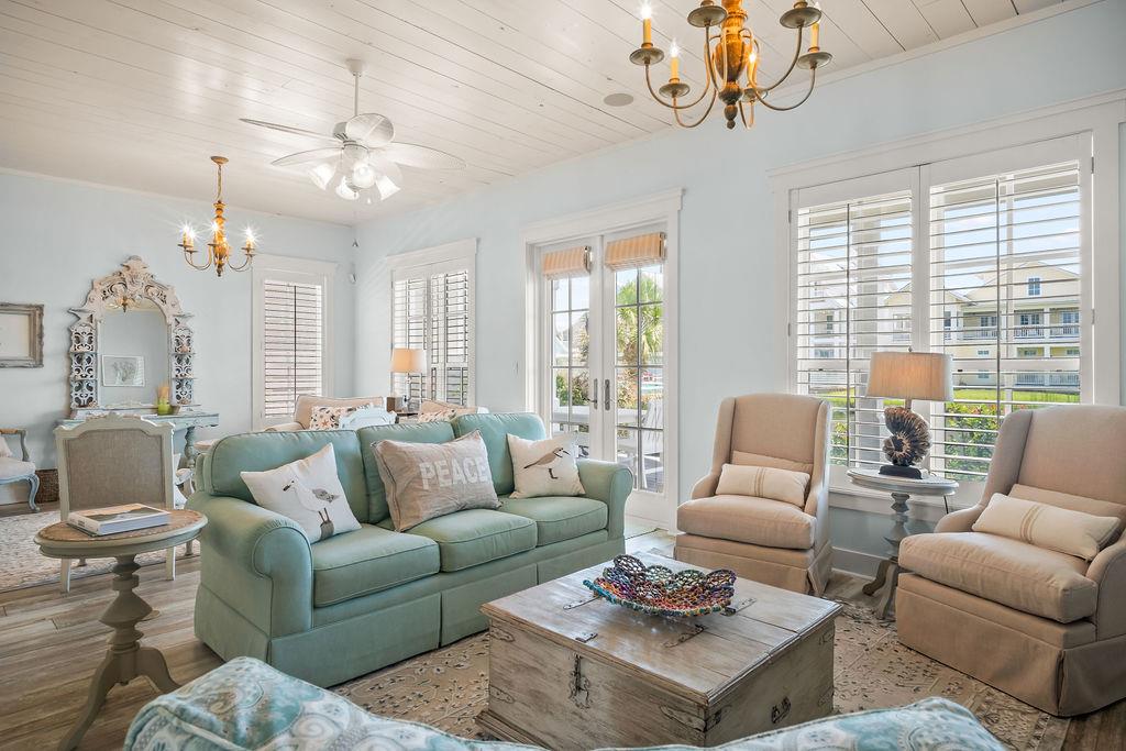 1st Floor, Main Living Room