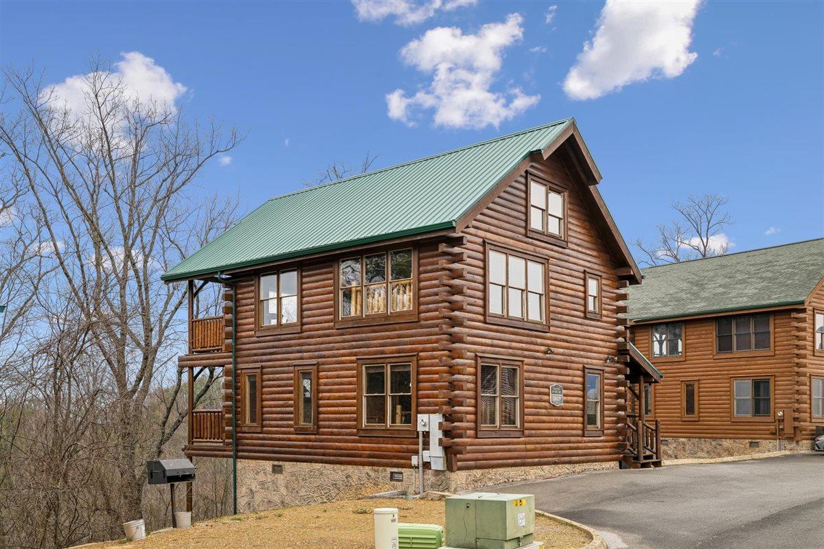 04Front Elevation