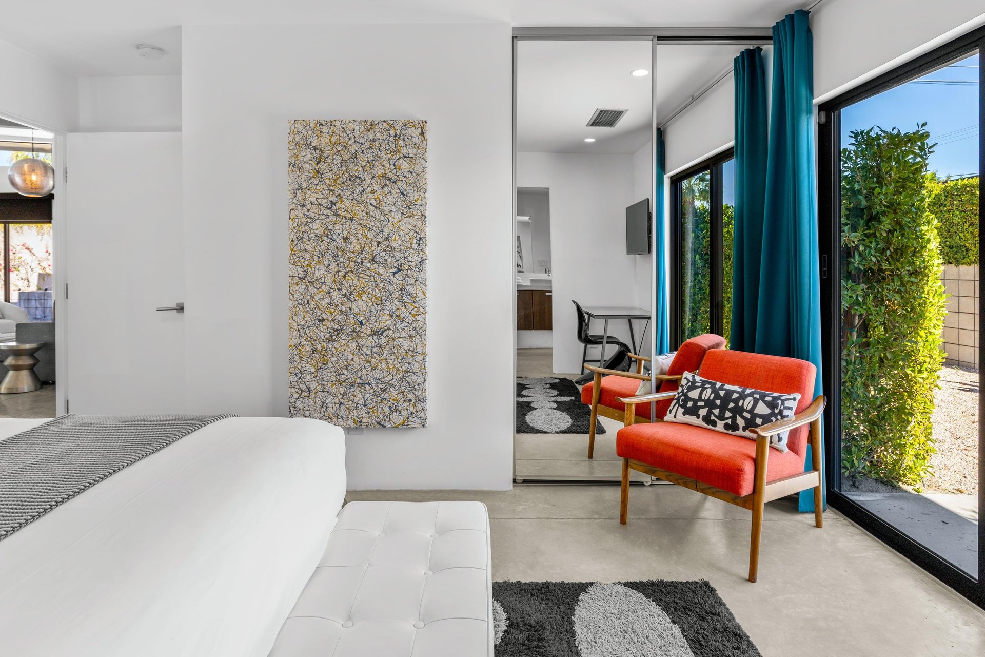 Guest bedroom