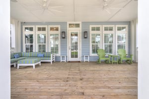 Parkside Patio, 1st Floor