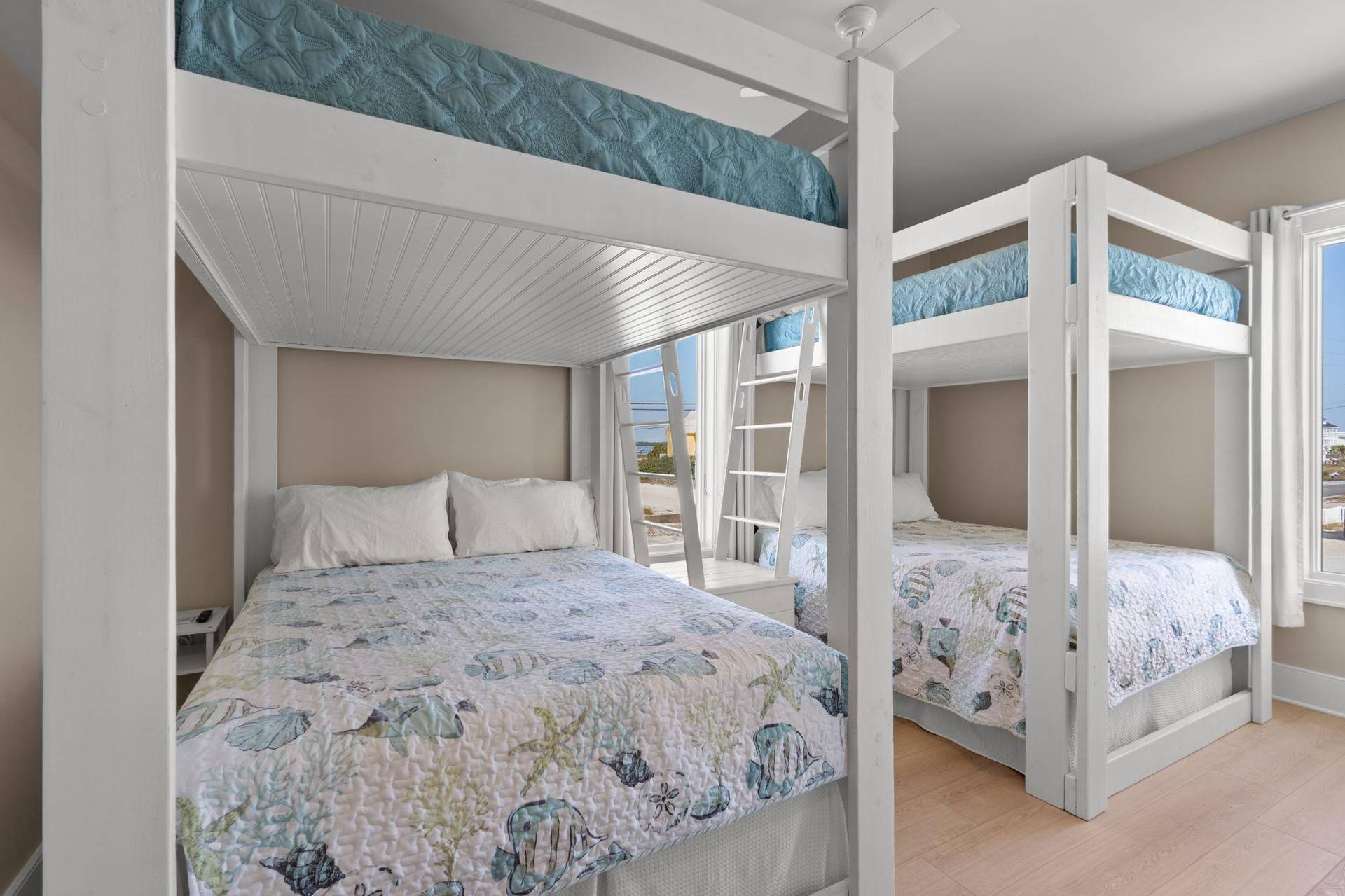 Guest Bedroom 4 2 Queen Over Queen Bunks