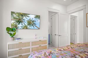 King Bedroom, 2nd Floor