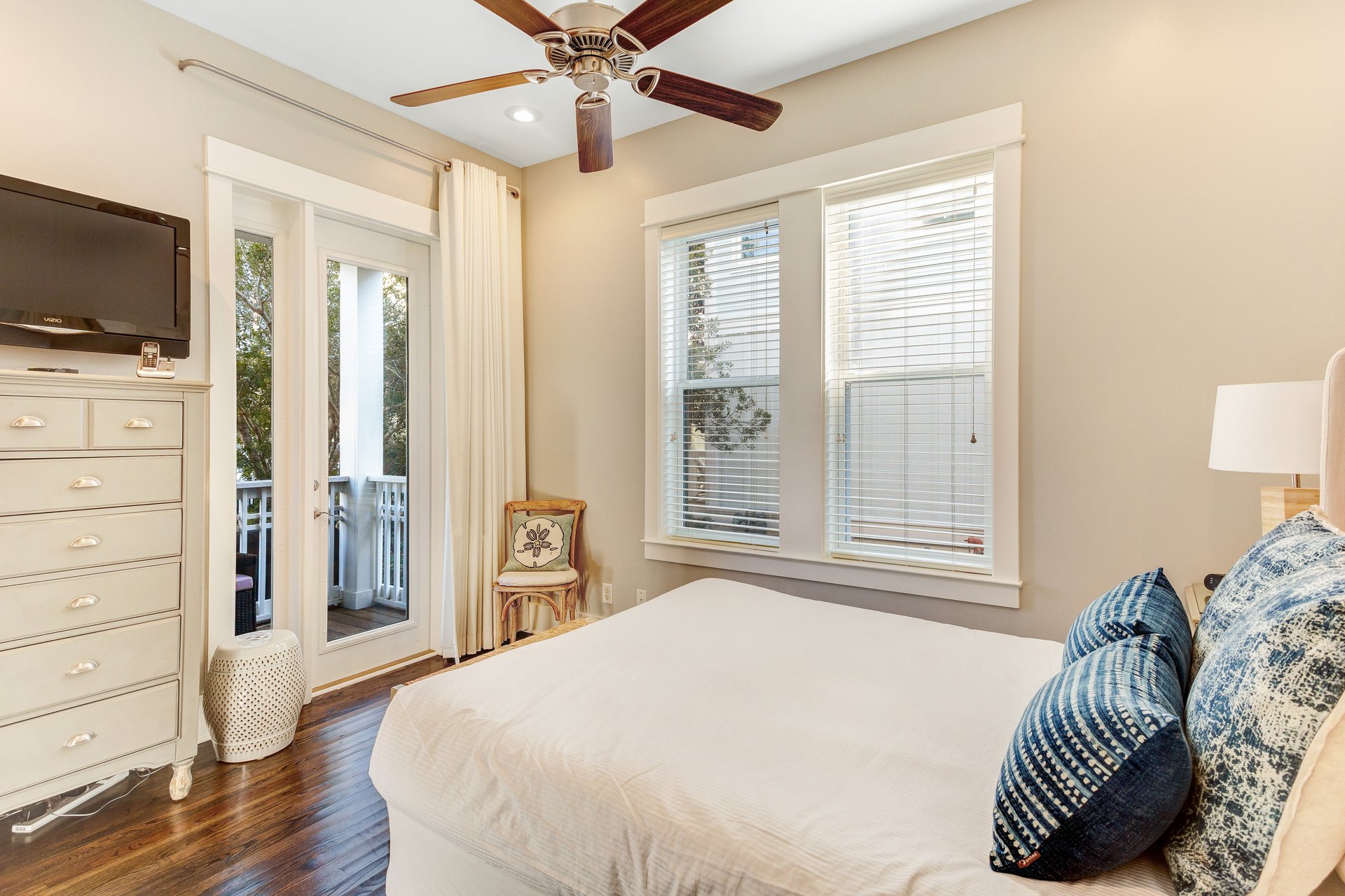 Seacrest Beach  The Lookout 22