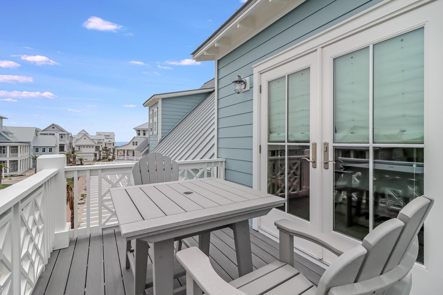 3rd Floor Outdoor Seating