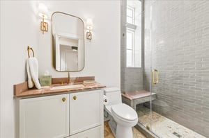 Hall Bathroom, 1st Floor
