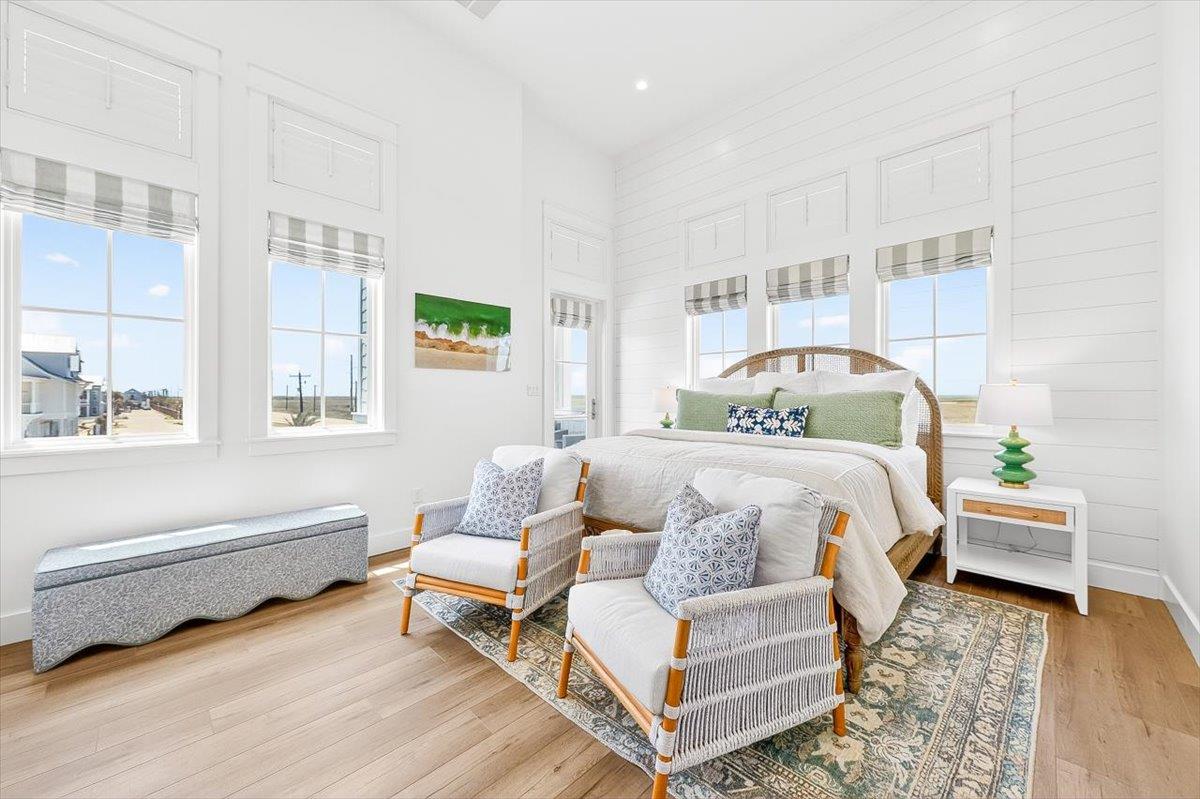 2nd Floor, Primary King Bedroom