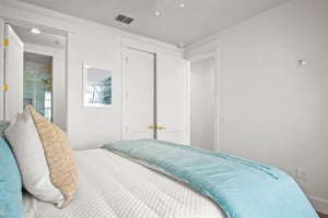 1st King Bedroom, 1st Floor