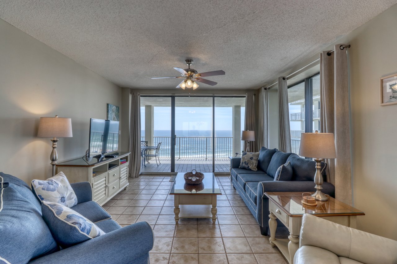 Pelican Pointe 806 1
