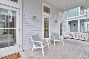 Front Porch, 1st Floor