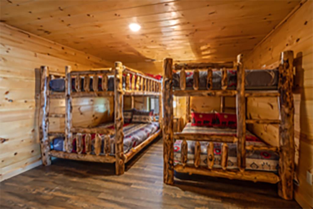 Downstairs Double Queen Bunkbed Room