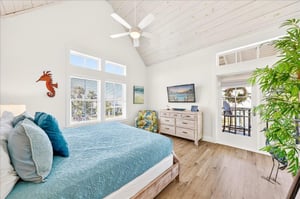 Primary King Bedroom, 2nd Floor