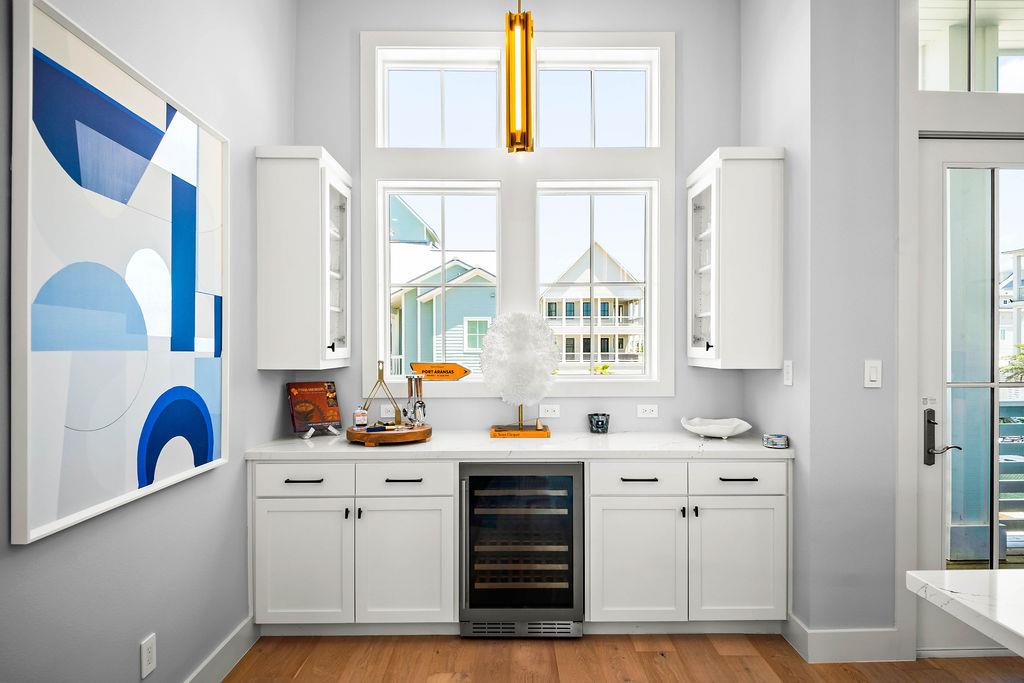 Beverage Bar, 2nd Floor