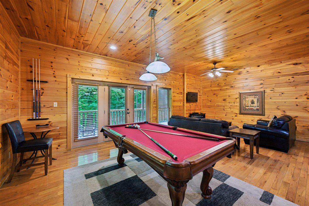 50Recreation Room