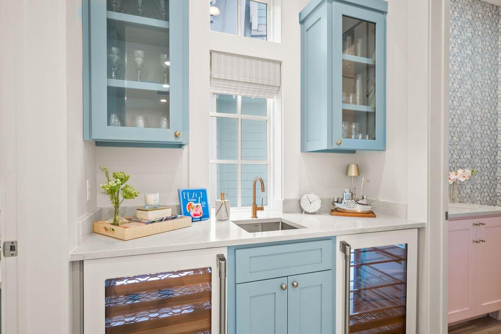 Kitchen Wet Bar, 2nd Floor