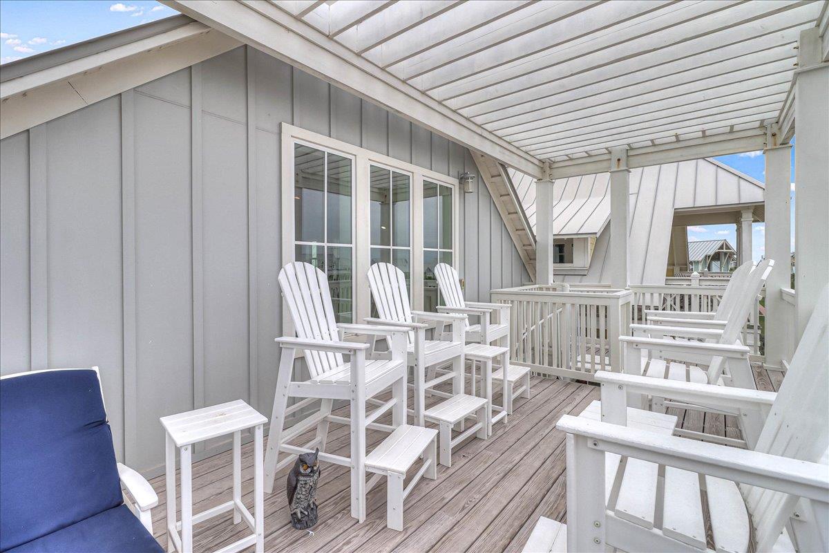 Crows Nest Balcony, 3rd Floor