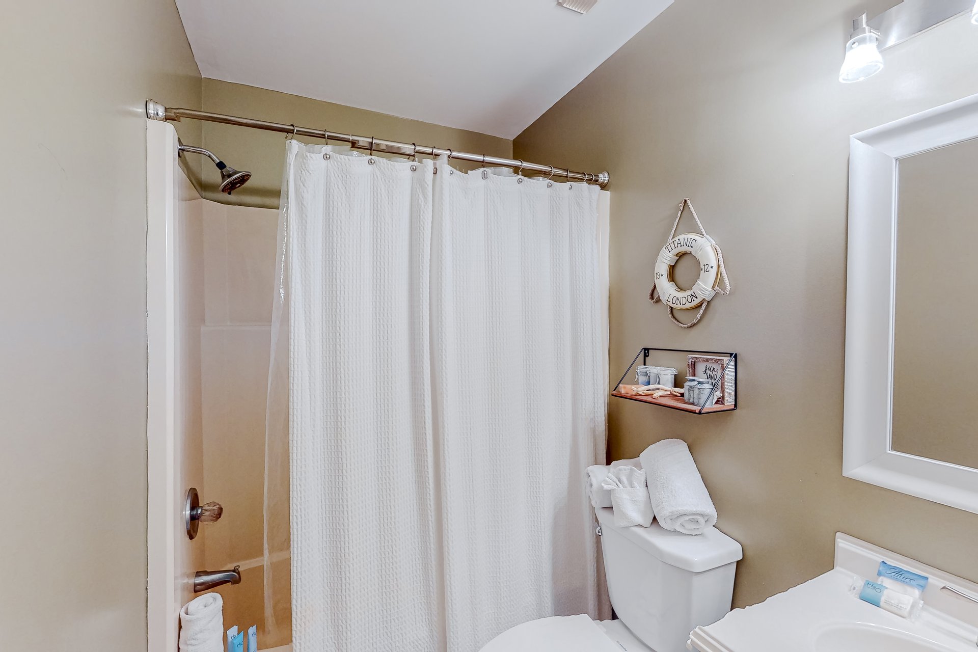 Ramsgate Harbor 33 Beach Front Livin 17