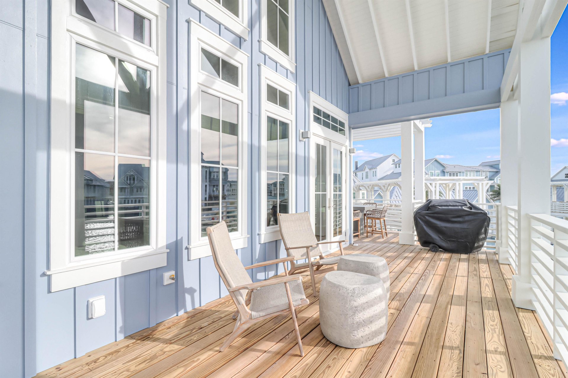 Grilling Deck, 2nd Floor