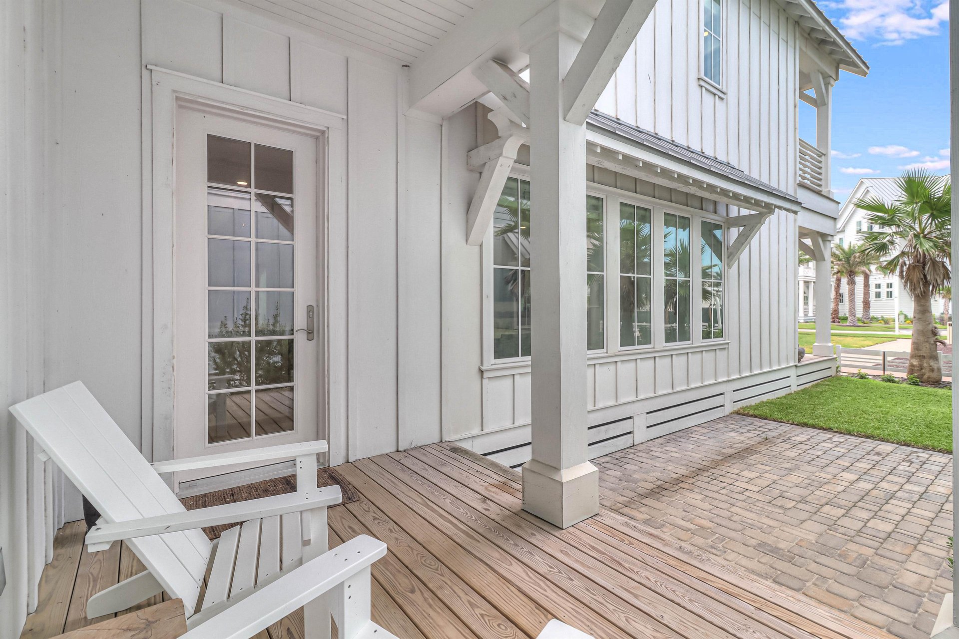 Side Patio off Kitchen