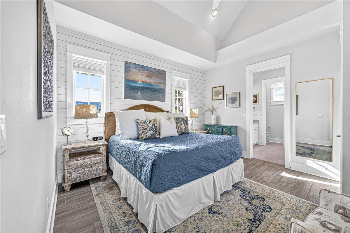 2nd Floor, Primary King Suite