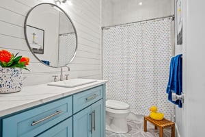 Hallway Bathroom, 1st Floor