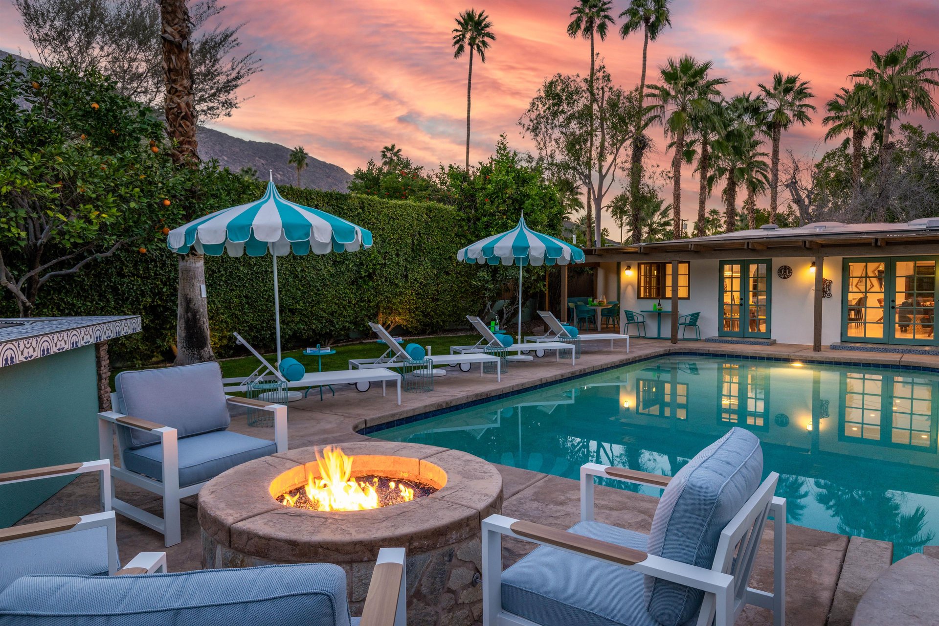 Gossip around the fire pit